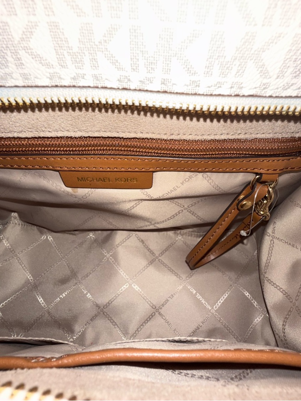 Michael Kors White, Pink & Brown Nouveau Hamilton Purse - Picture 6 of 11